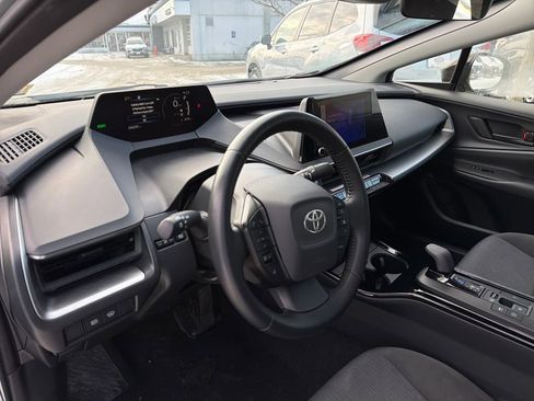 Used 2024 Toyota Prius LE image 19