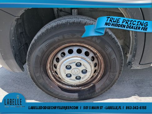 Used 2026 RAM ProMaster 2500 w/ Convenience Group FWD image 10