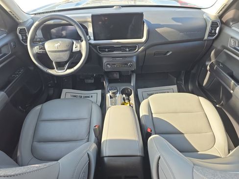 Used 2025 Ford Bronco Sport Badlands image 11