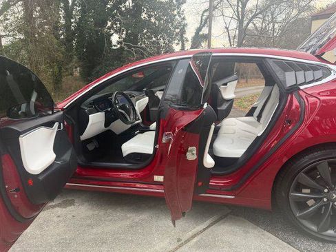 Used 2017 Tesla Model S 100D image 27