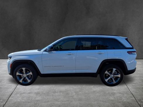 New 2026 Jeep Grand Cherokee Limited RWD image 7