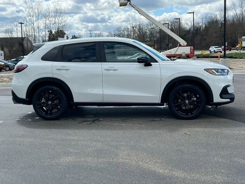 New 2026 Honda HR-V Sport image 42