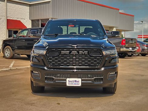 New 2026 RAM 1500 4x4 Crew Cab image 6