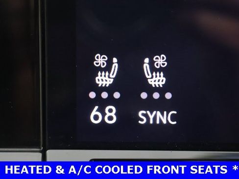 Used 2024 Volkswagen Atlas SE image 16