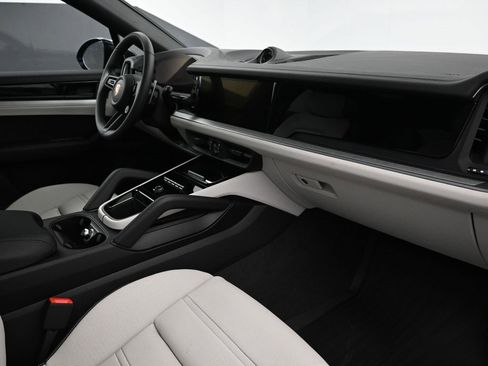 New 2026 Porsche Cayenne E-Hybrid Coupe image 14