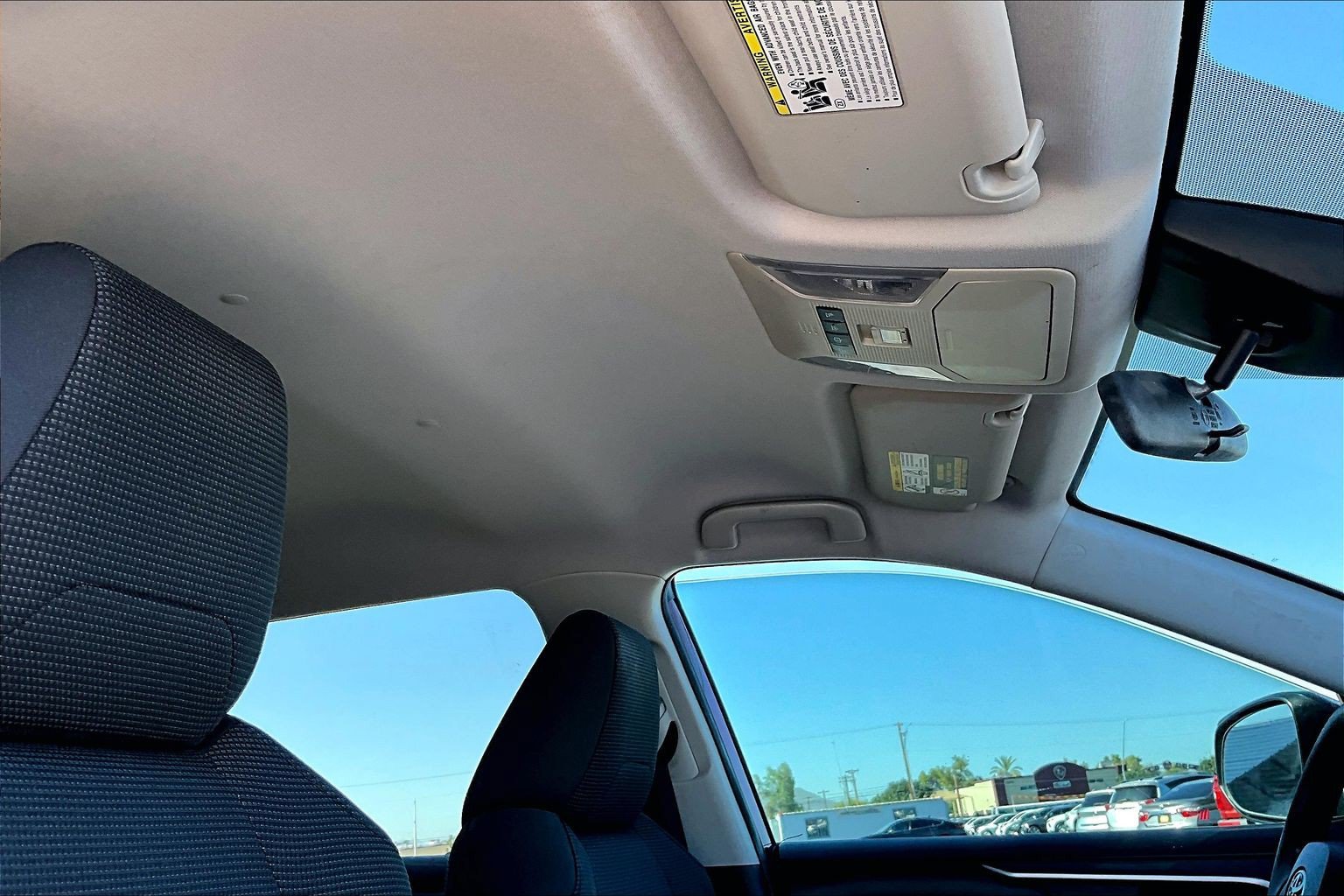 Used 2019 Toyota RAV4 LE w/ Carpet Mat Package FWD image 16