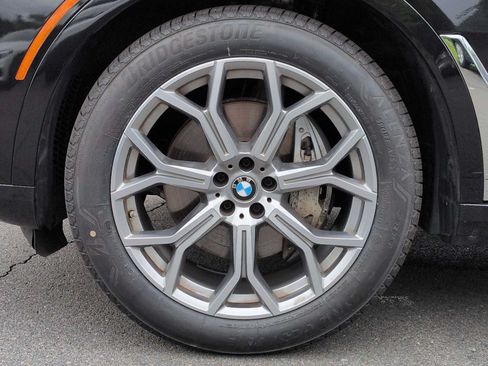 Used 2025 BMW X7 xDrive40i AWD/4WD image 14