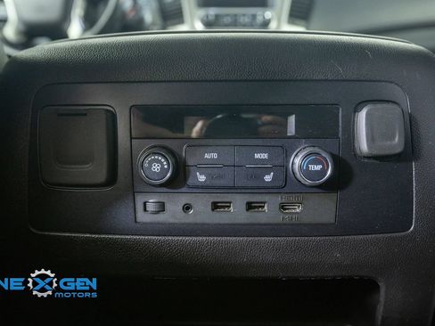 Used 2020 Chevrolet Tahoe Premier AWD/4WD image 29