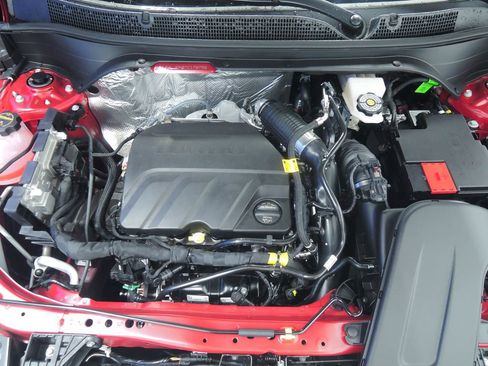 New 2026 Chevrolet Trax RS w/ Driver Confidence Package FWD image 32