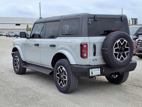 New 2026 Ford Bronco Outer Banks AWD/4WD image 13