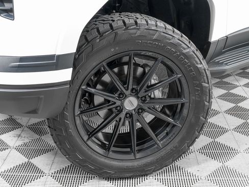 Used 2024 Lexus GX 550 w/ Cold Area Package image 31