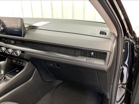 Certified 2026 Honda CR-V LX image 17