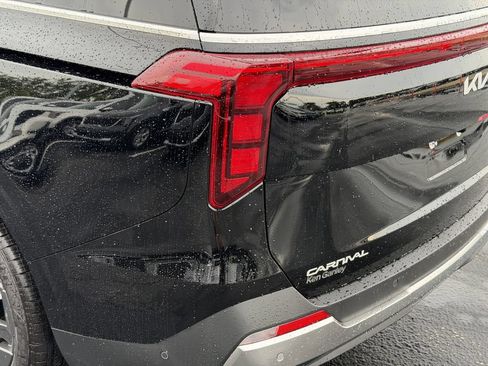 New 2026 Kia Carnival SX FWD image 11