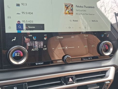 Used 2025 Lexus RX 350 Premium image 17