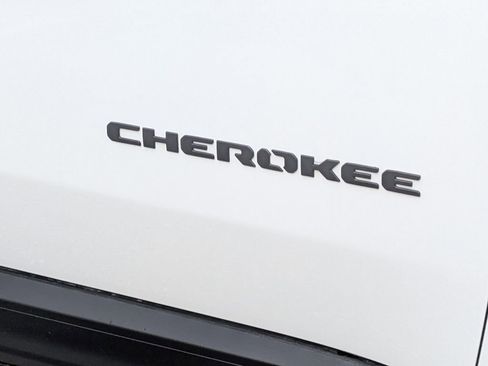 New 2026 Jeep Cherokee Overland w/ Advanced Pro Tech Group AWD/4WD image 10