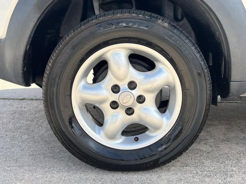 Used 2004 Land Rover Freelander SE image 12