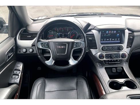 Used 2020 GMC Yukon SLT image 6