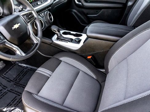 Used 2025 Chevrolet Blazer LT image 14