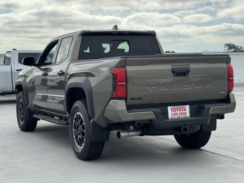New 2026 Toyota Tacoma TRD Off-Road AWD/4WD image 12