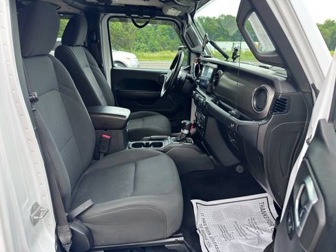 Used 2020 Jeep Gladiator Sport w/ Quick Order Package 24S AWD/4WD image 30