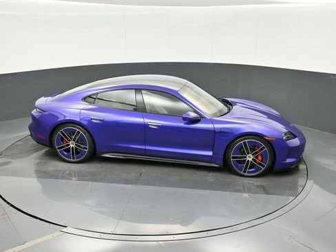 New 2026 Porsche Taycan GTS image 31