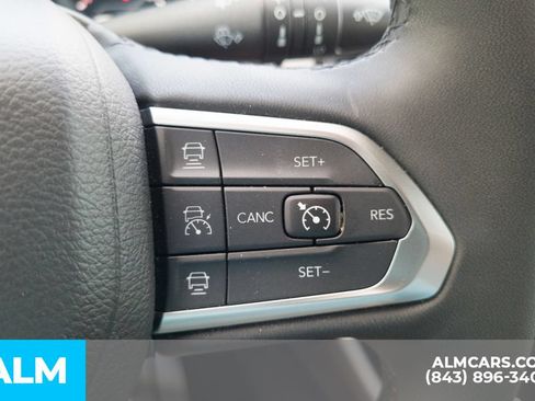 Used 2025 Jeep Compass Limited AWD/4WD image 29