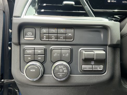 New 2026 Chevrolet Tahoe Premier w/ Sun And Tow Package AWD/4WD image 18