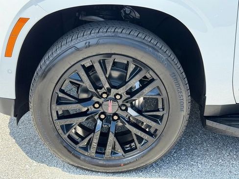New 2026 GMC Yukon Denali AWD/4WD image 10