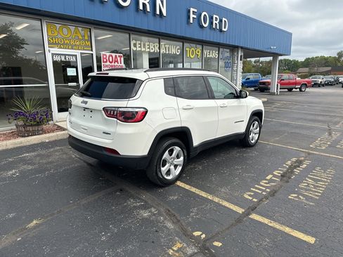 Used 2018 Jeep Compass Latitude image 5