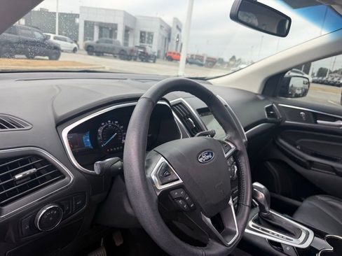Used 2018 Ford Edge Titanium w/ Equipment Group 301A image 24