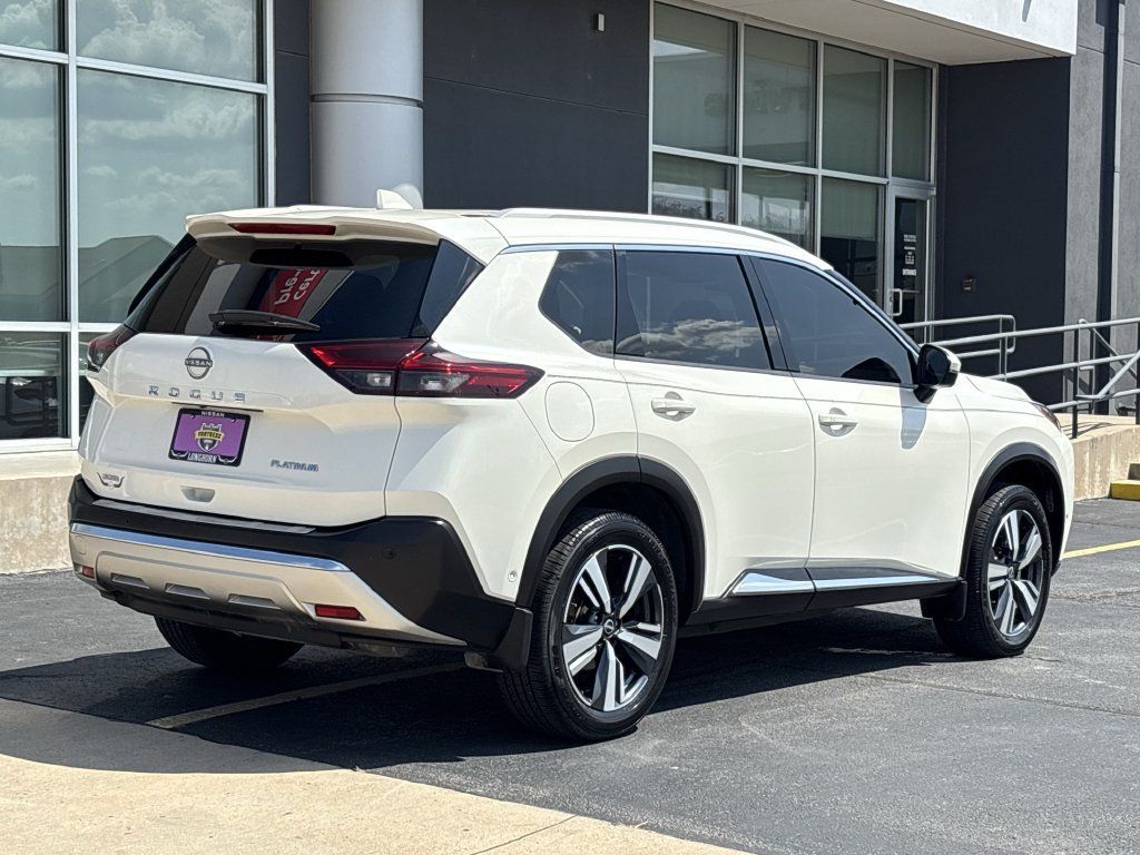 Used 2023 Nissan Rogue Platinum w/ Platinum Premium Package FWD image 3