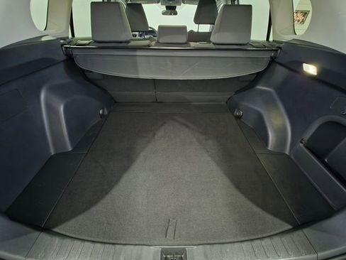 Used 2025 Toyota RAV4 XLE image 21