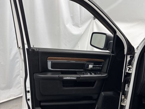 Used 2017 RAM 1500 Laramie w/ Convenience Group image 15
