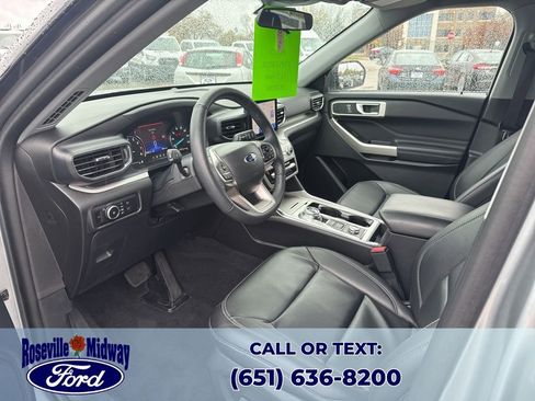 Used 2023 Ford Explorer XLT w/ Equipment Group 202A image 27