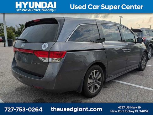Used 2016 Honda Odyssey Touring Elite image 2