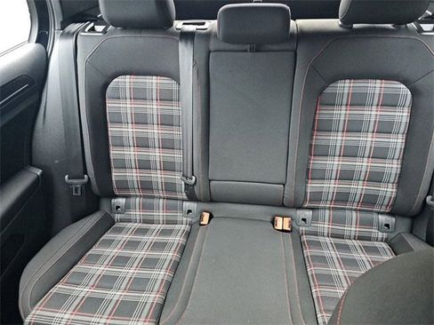 Used 2017 Volkswagen GTI S image 13