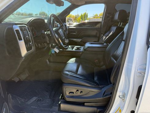 Used 2018 GMC Sierra 1500 SLT w/ SLT Premium Package AWD/4WD image 12