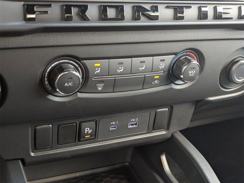 New 2026 Nissan Frontier SV image 17