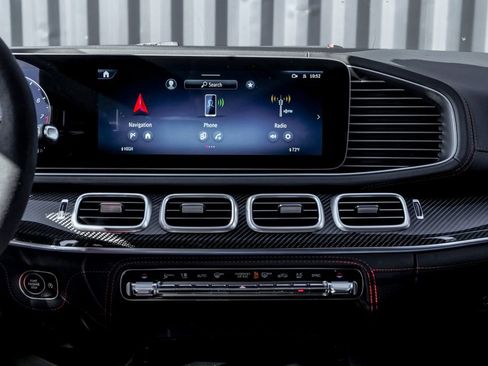 New 2026 Mercedes-Benz GLE 63 AMG S image 33