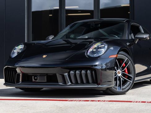 Certified 2026 Porsche 911 Carrera GTS RWD image 7
