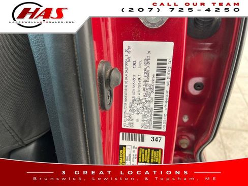 Used 2018 Toyota Tacoma TRD Sport w/ Technology Package image 17