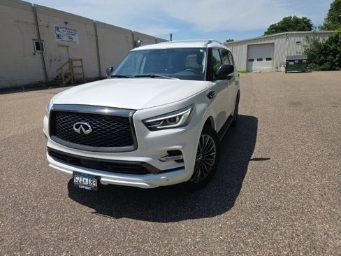 Used 2022 INFINITI QX80 Premium Select w/ All-Season Package AWD/4WD image 3