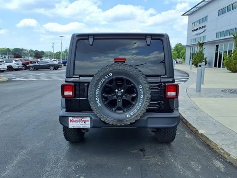 Used 2021 Jeep Wrangler Unlimited Sport AWD/4WD image 7
