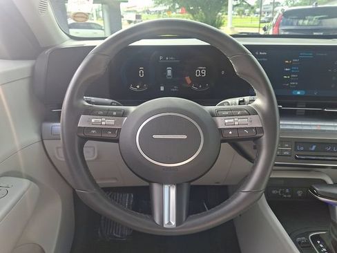 Used 2025 Hyundai Kona SEL FWD image 19