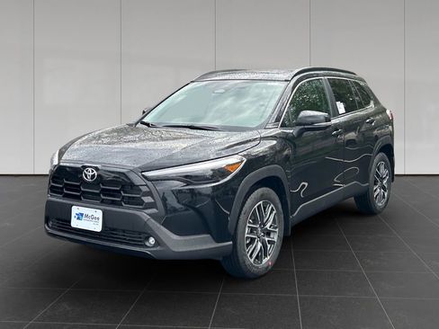New 2026 Toyota Corolla Cross XLE w/ Convenience Package AWD/4WD image 1
