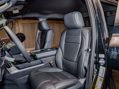 Used 2025 Toyota Tundra SR5 image 23