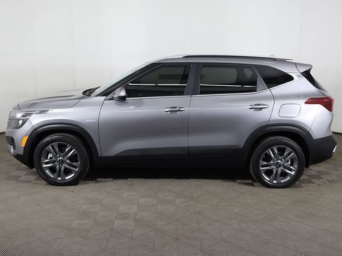 Used 2023 Kia Seltos S w/ Navigation Package AWD/4WD image 17