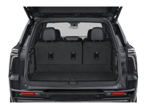 Used 2025 Chevrolet Traverse RS AWD/4WD image 13