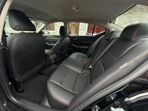 Used 2024 Nissan Altima 2.5 SR AWD/4WD image 15