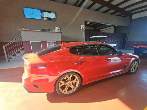 Used 2021 Kia Stinger GT2 RWD image 6